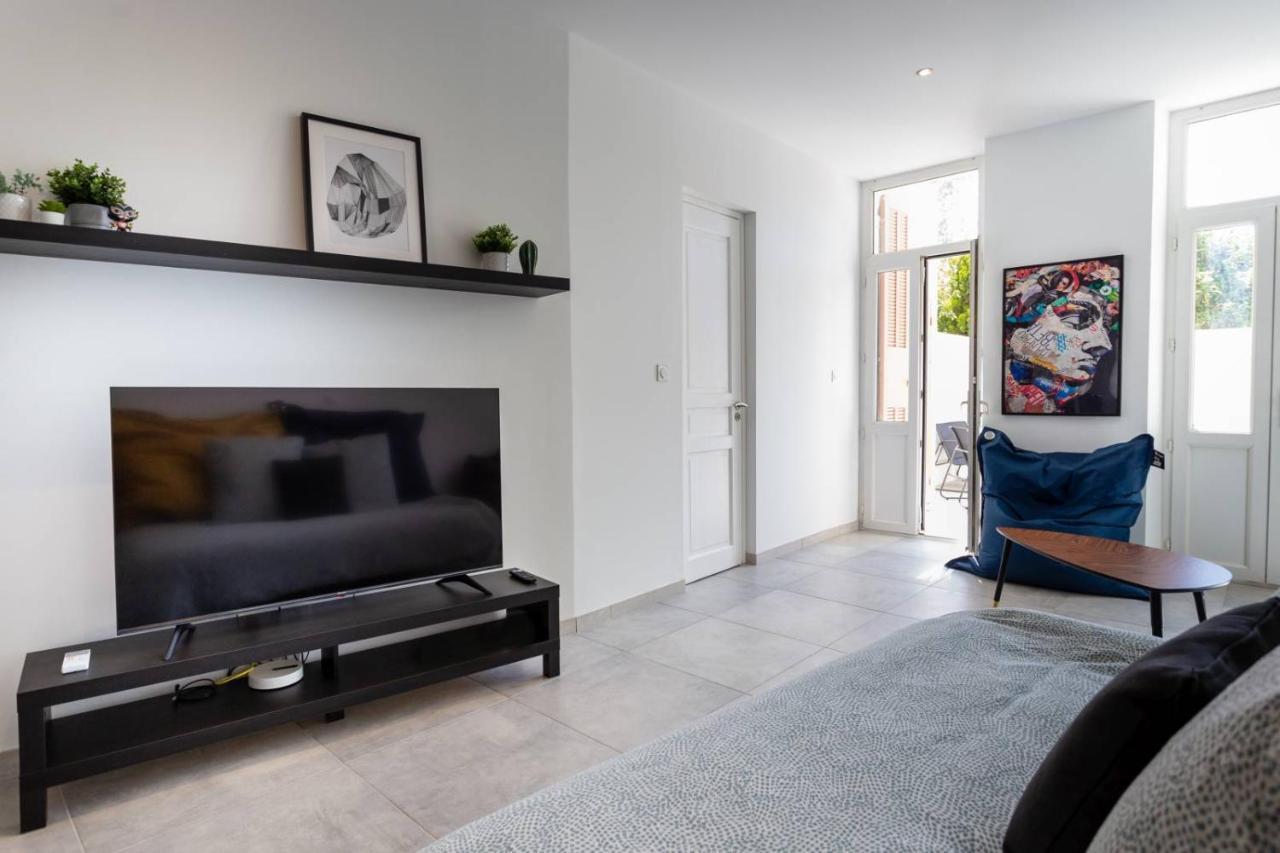 Apartment Maxbnb - Climatise - Grand 37m2 & Terrasse 30m2 - Est